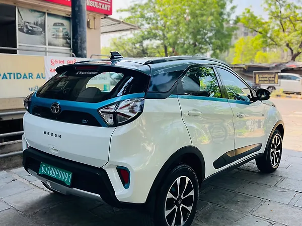 Tata Nexon EV XZ Plus - Photo 7