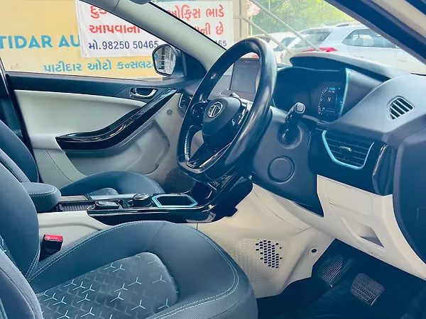 Tata Nexon EV XZ Plus - Photo 8