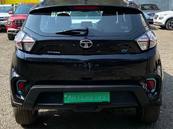 Tata Nexon EV XZ Plus Dark Edition - Photo 5