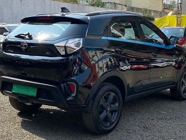 Tata Nexon EV XZ Plus Dark Edition - Photo 8