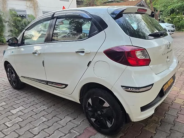 Tata Tiago EV XZ Plus Long Range [2022-2025] - Photo 6