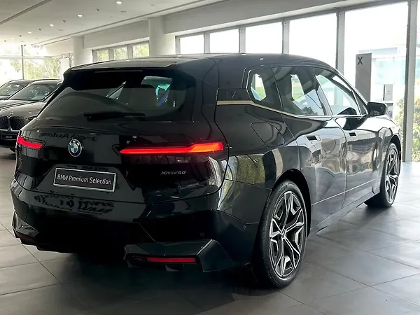 BMW iX xDrive 50 - Photo 8