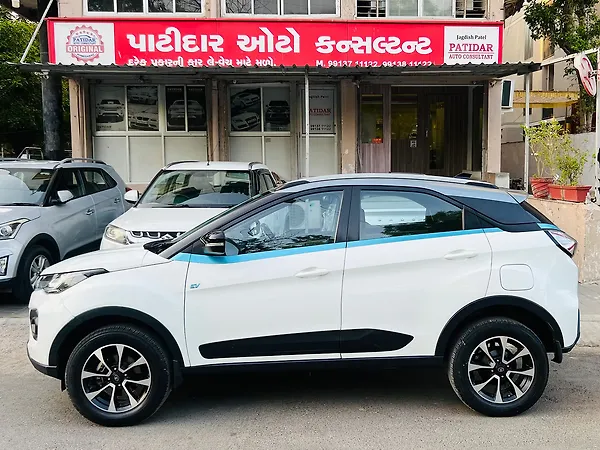 Tata Nexon EV XZ Plus - Photo 5