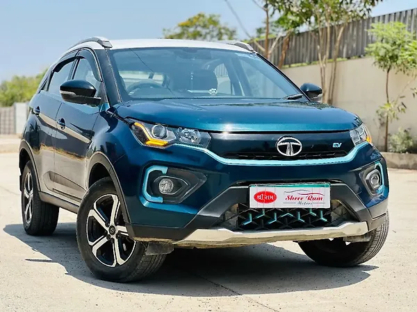 Tata Nexon EV XZ Plus - Photo 2