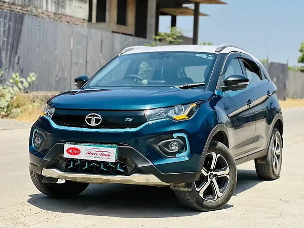 Tata Nexon EV XZ Plus - Photo 4