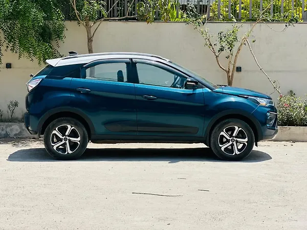 Tata Nexon EV XZ Plus - Photo 5