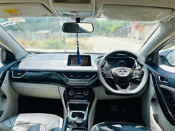 Tata Nexon EV XZ Plus - Photo 8