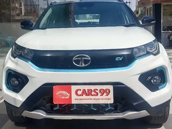 Tata Nexon EV XZ Plus LUX - Photo 2