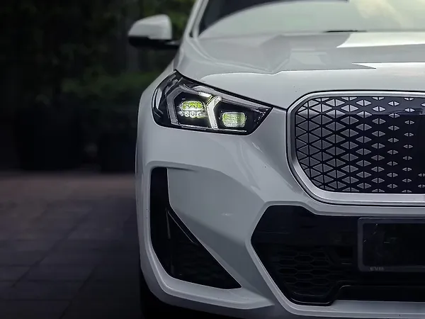 BMW iX1 xDrive30 M Sport - Photo 7