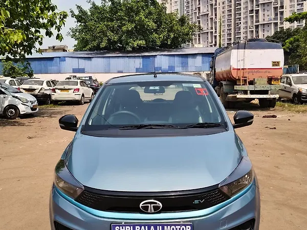 Tata Tiago EV XT Medium Range [2022-2025] - Photo 2