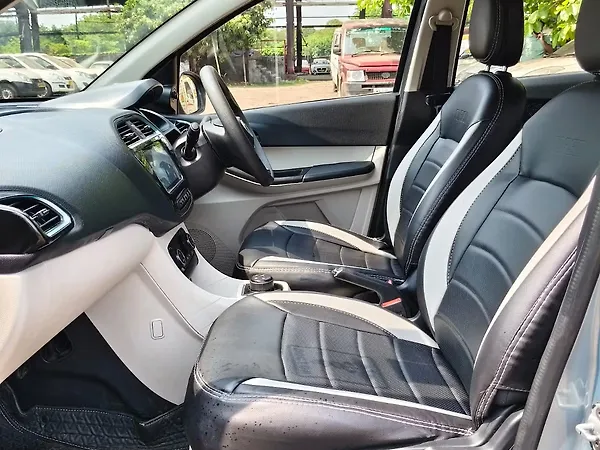 Tata Tiago EV XT Medium Range [2022-2025] - Photo 6