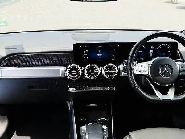 Mercedes-Benz EQB 350 4MATIC - Photo 4
