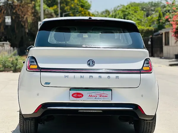 MG Windsor EV Essence 38.0 kWh - Photo 6