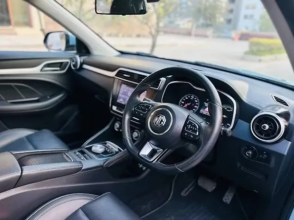MG ZS EV Exclusive - Photo 8