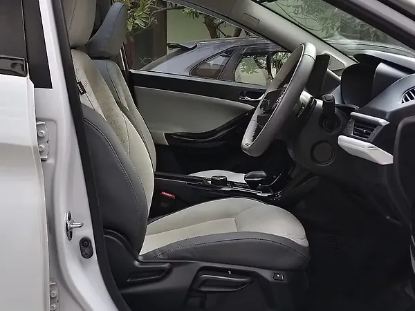 Tata Nexon EV Empowered Plus Long Range - Photo 7