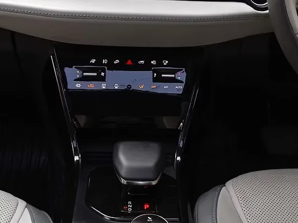 Tata Nexon EV Empowered Plus Long Range - Photo 8