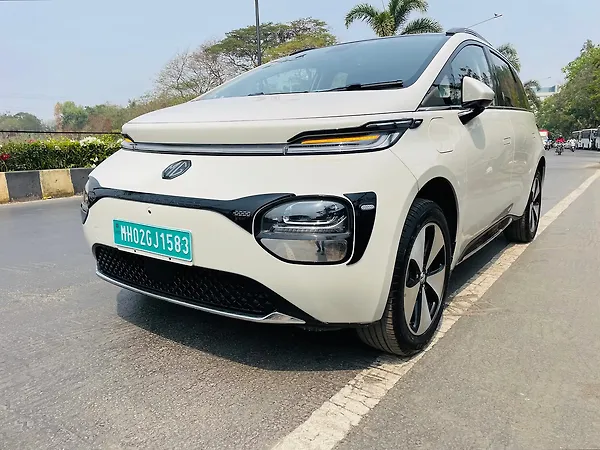 MG Windsor EV Essence 38.0 kWh - Photo 3