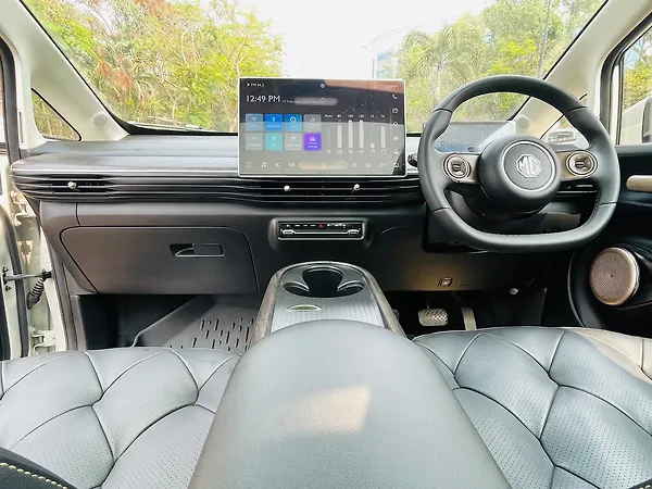 MG Windsor EV Essence 38.0 kWh - Photo 6