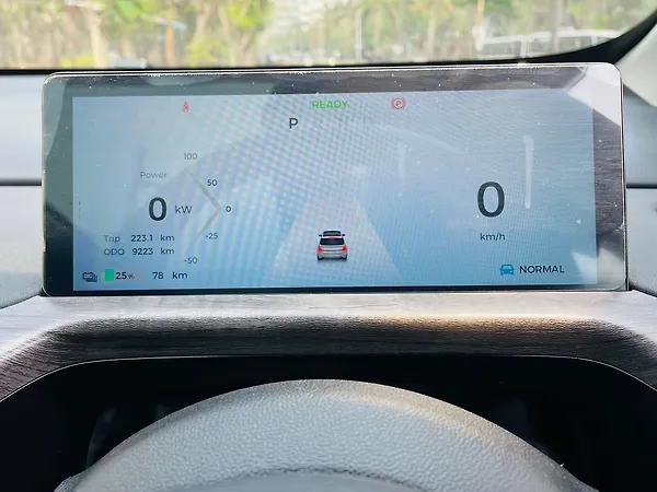 MG Windsor EV Essence 38.0 kWh - Photo 8