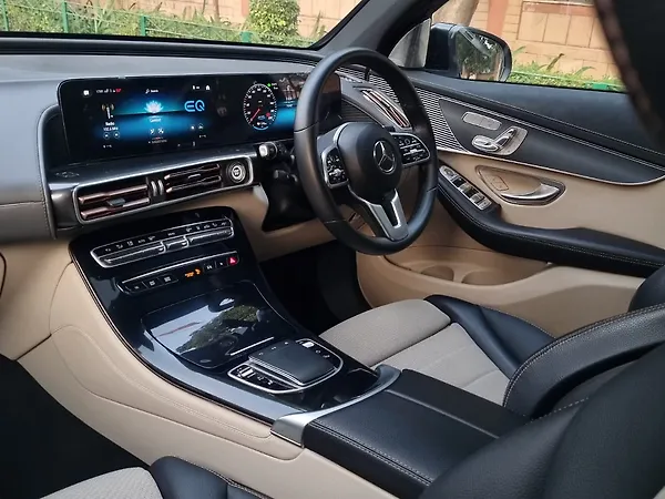 Mercedes-Benz EQC 400 4MATIC - Photo 8
