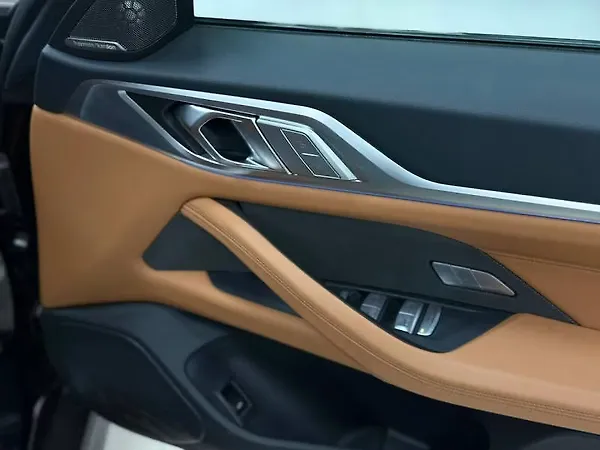 BMW i4 eDrive40 - Photo 3