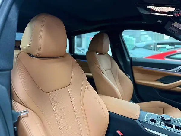 BMW i4 eDrive40 - Photo 8