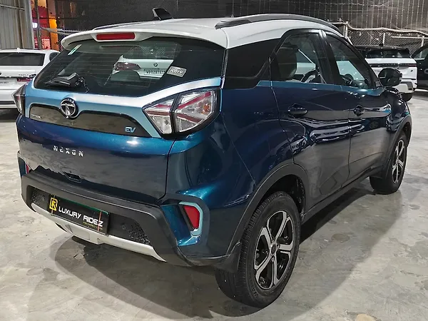 Tata Nexon EV XZ Plus - Photo 8