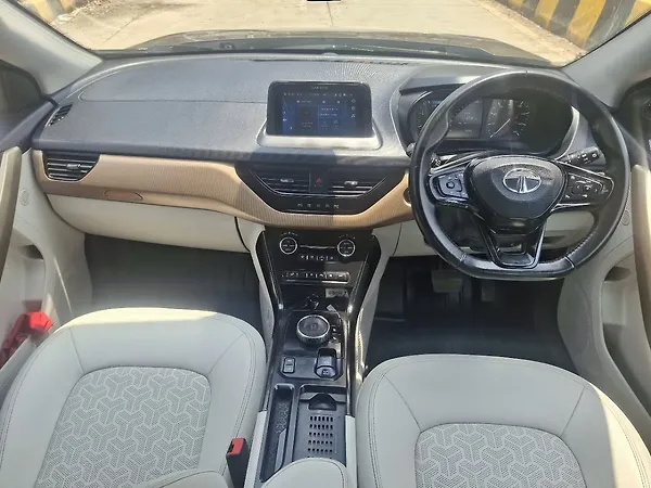 Tata Nexon EV XZ Plus LUX - Photo 7