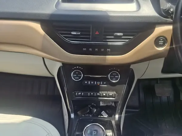 Tata Nexon EV XZ Plus LUX - Photo 8