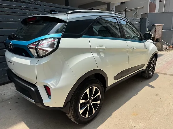 Tata Nexon EV XZ Plus - Photo 6