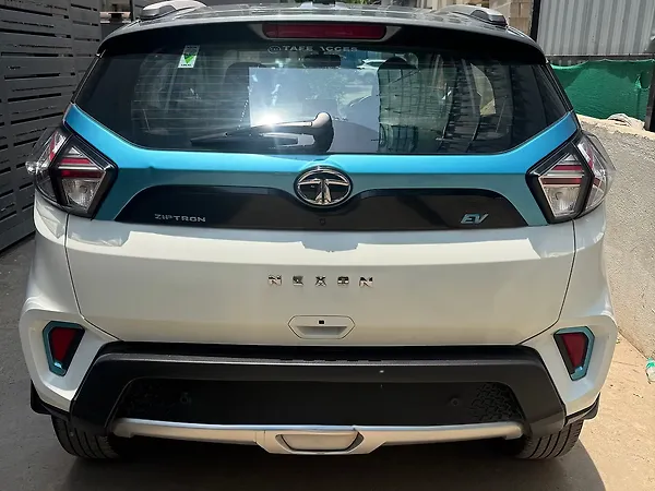 Tata Nexon EV XZ Plus - Photo 7