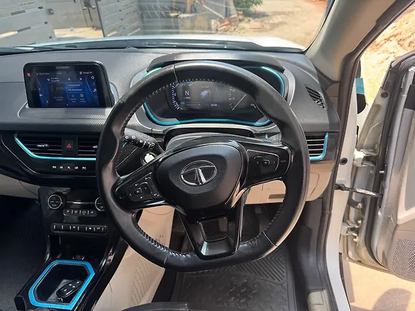 Tata Nexon EV XZ Plus - Photo 8