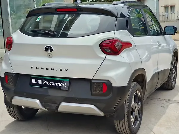 Tata Punch EV Empowered Plus S long Range 7.2 Fast Charger - Photo 6
