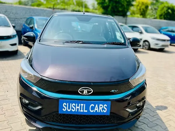 Tata Tiago EV XZ Plus Tech LUX Long Range Fast Charger [2022-2025] - Photo 1