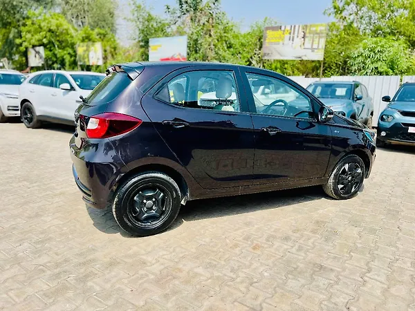 Tata Tiago EV XZ Plus Tech LUX Long Range Fast Charger [2022-2025] - Photo 5