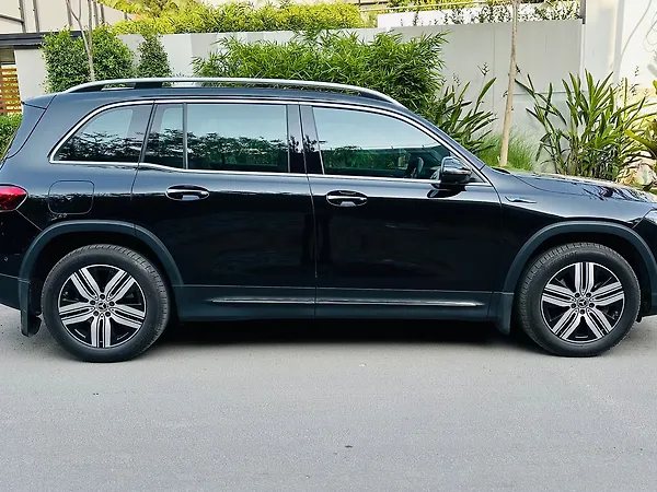 Mercedes-Benz EQB 300 4MATIC - Photo 5