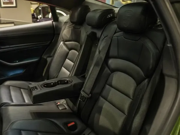 Porsche Taycan 4S [2021-2023] - Photo 8
