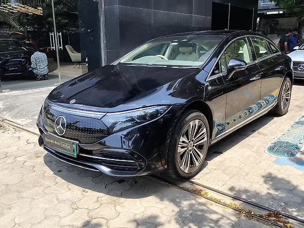 Mercedes-Benz EQS 580 4MATIC - Photo 4