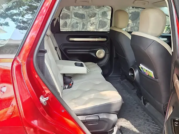 MG Windsor EV Essence 38.0 kWh - Photo 7