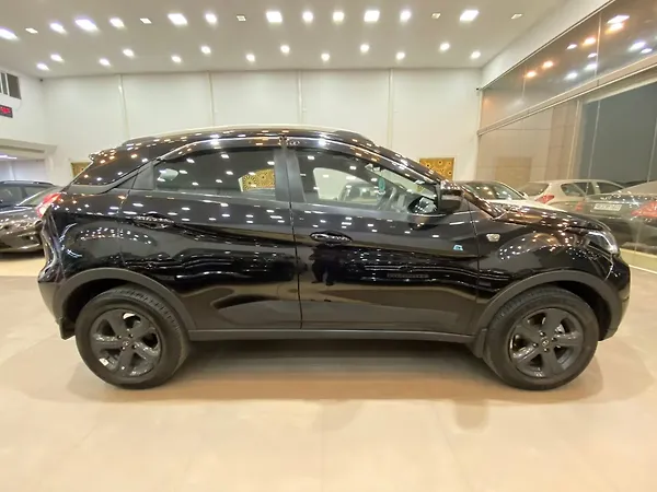 Tata Nexon EV XZ Plus - Photo 6