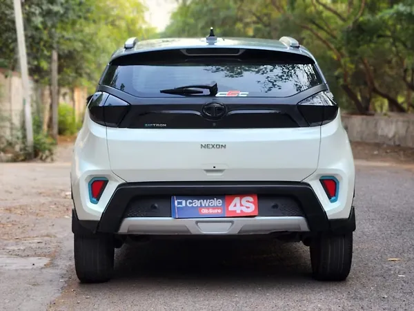 Tata Nexon EV XZ Plus - Photo 6