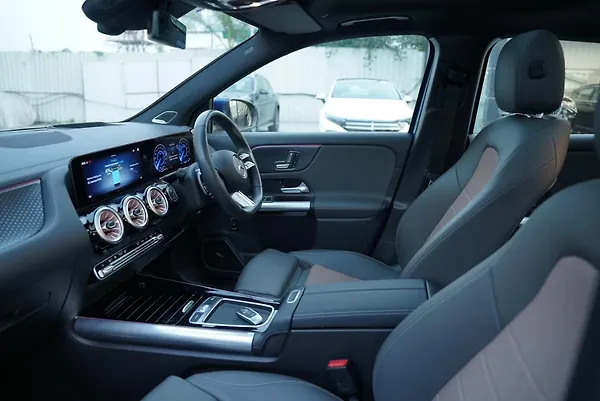 Mercedes-Benz EQA 250 Plus - Photo 7