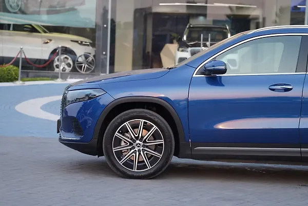 Mercedes-Benz EQA 250 Plus - Photo 8