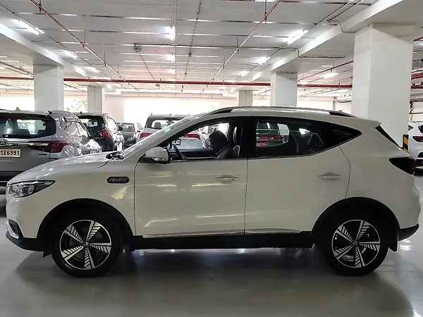 MG ZS EV Exclusive - Photo 8