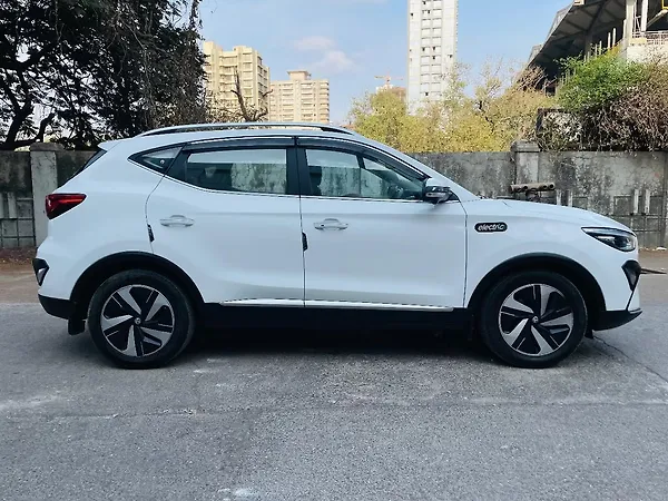 MG ZS EV Exclusive - Photo 8