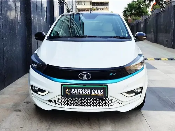Tata Tiago EV XZ Plus Tech LUX Long Range [2022-2025] - Photo 3