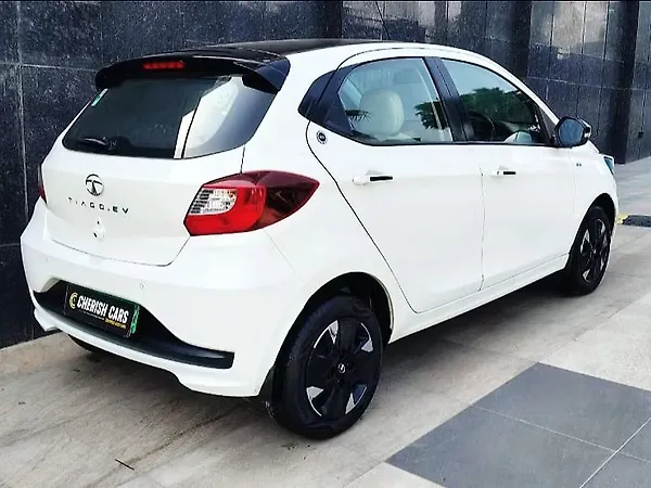 Tata Tiago EV XZ Plus Tech LUX Long Range [2022-2025] - Photo 7