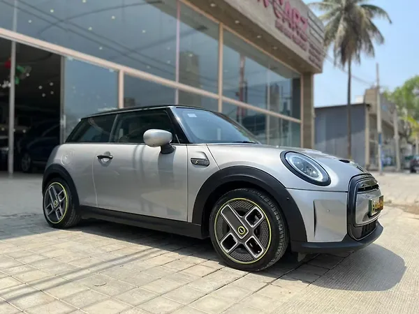 Mini Cooper SE 3-Door - Photo 3