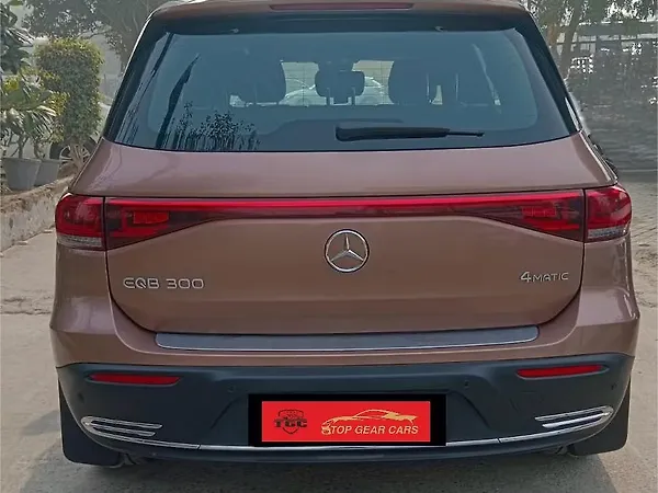 Mercedes-Benz EQB 300 4MATIC - Photo 5