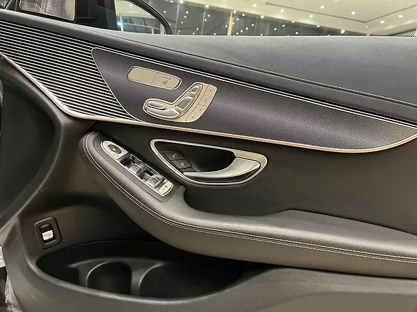 Mercedes-Benz EQC 400 4MATIC - Photo 4